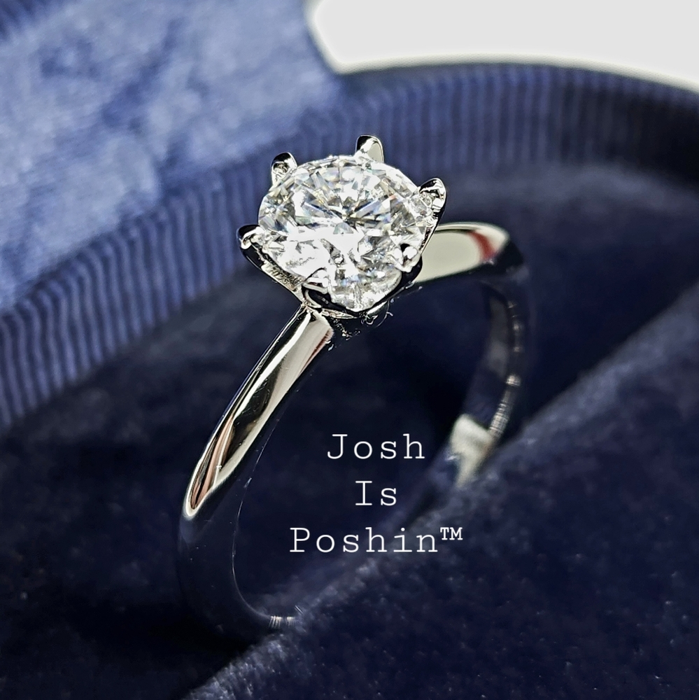 1CT. Moissanite solitaire engagement ring in sterling silver - Picture 1 of 17